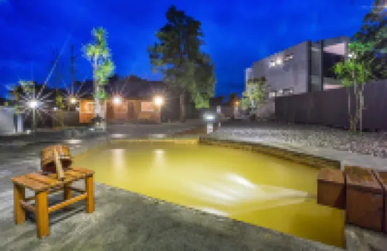 Sunshine Hot Spring B&B