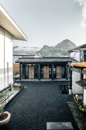 Songfeng Mingyu Boutique Resort Homestay (Zhangjiajie National Forest Park Wulingyuan Branch) Отели рядом с достопримечательностью «Xibu Street»