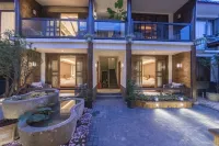 麗江久木中国式旅館 束河四方街周辺のホテル