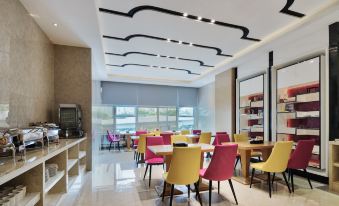 ECHIC Hotel (Guangzhou Zhujiang New Town Sports West Road Subway Station)