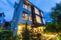 Lake Hotel Các khách sạn ở Hoa Ninh