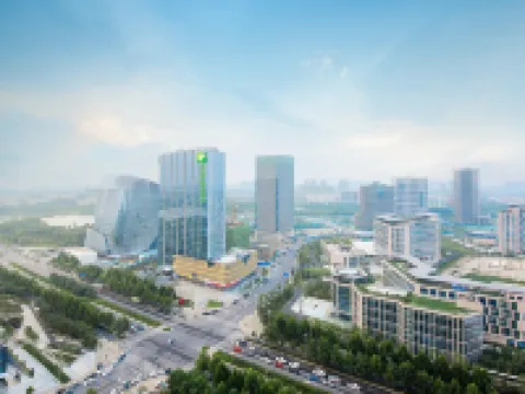 Holiday Inn Express ZHENGZHOU LONGZI LAKE by IHG Hotels near Henan Police College