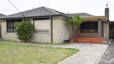 Isle of Serenity Charming House Hotels in Dandenong