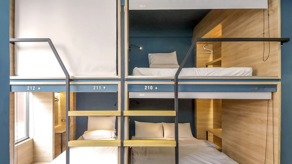 Dongmen 3 Capsule Inn