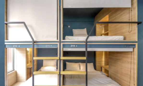 Dongmen 3 Capsule Inn