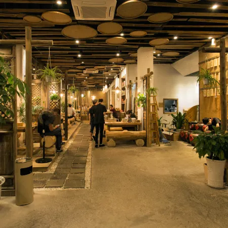 Jiujie Shansu Inn Отели рядом с достопримечательностью «Holiday Bus Station (Dawangfeng Road)»