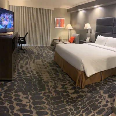 GreenTree Inn & Suites Los Angeles - Alhambra - Pasadena Hotels near Cal State LA