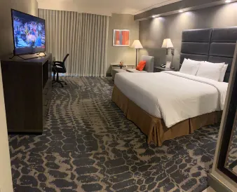 GreenTree Inn & Suites Los Angeles - Alhambra - Pasadena