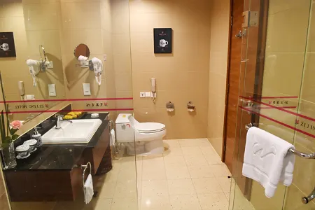 Zijing Hotel (Jingdezhen China Ceramics Museum) Отели рядом с достопримечательностью «Moon Lake Scenic Area»