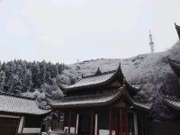 金佛山泗宏山庄 - 酒店附近