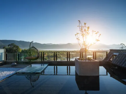 大理聆海璞舍オーシャンビュー中国式旅館（洱海） 上関鎮周辺のホテル