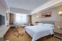 Vienna Hotel (Suzhou Xiaoxian Railway Station Zheshang Market Branch) Hotels in Xiao County