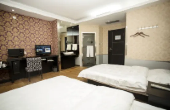 Huadu Modern Business Hotel (Jiaohe Boutique)