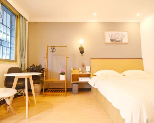 Cyan Box Guest House Hotels near Qixing