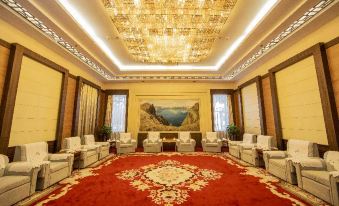 Chunyi Hotel