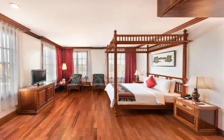 Royal Crown Hotel & Spa