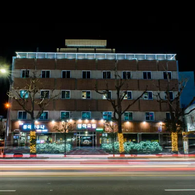 Gangneung Donga Hotel Hotel in zona Stadio di Gangneung
