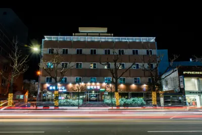 Gangneung Donga Hotel Hotels in Каннин