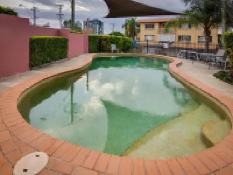 Albion Manor Hotels near Clayfield