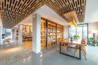 Erhai Zhijing Garden Seaview Hotel - พร้อมอาหารเช้า