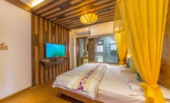 Huang Garden Inn(Grand Water Wheel)
