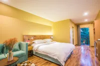 Forest Village Hotels and Resorts Beijing - Tiny houses
