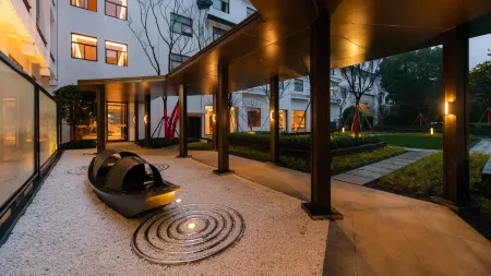 Tianyi Hotel Отели рядом с достопримечательностью «Ankang Temple»