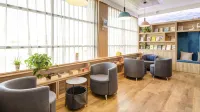 Floral Hotel· Qixia Manyi Boutique Hotel (Qixia Bus Station) Hotels in Qixia