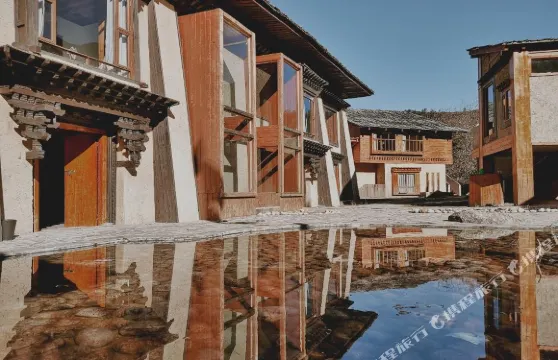 巴松措倉央精品民宿