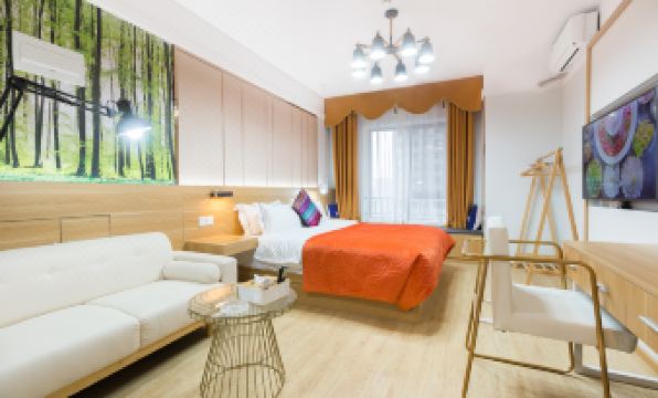 Oak Hotel (Taiyuan Mixc Jinyang Lake Convention and Exhibition Center)