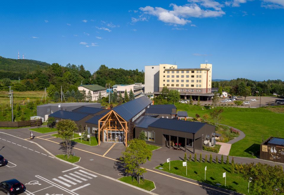 hotel overview picture