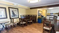 Dana Point Marina Inn - breakfast