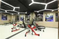 BaiLiQuanZhiJiuDian Hotel (Heshan Plaza) - Gym