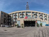 Jinjiang Inn (Baoding Xiangyang Street) Hotels near Baoding Derun Hospital