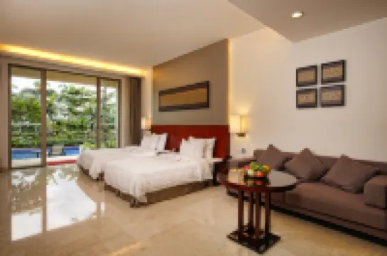 รีสอร์ทและสปากรีนแลนด์