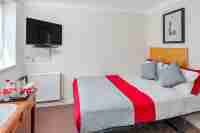 OYO Elstree Inn Rooms
