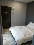 Sunbay Inn