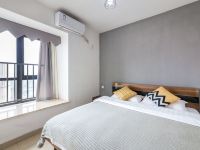 重庆缤纷小舍精品公寓 - 两室一厅家庭套房
