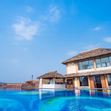 Yue Four Season Resort Center
