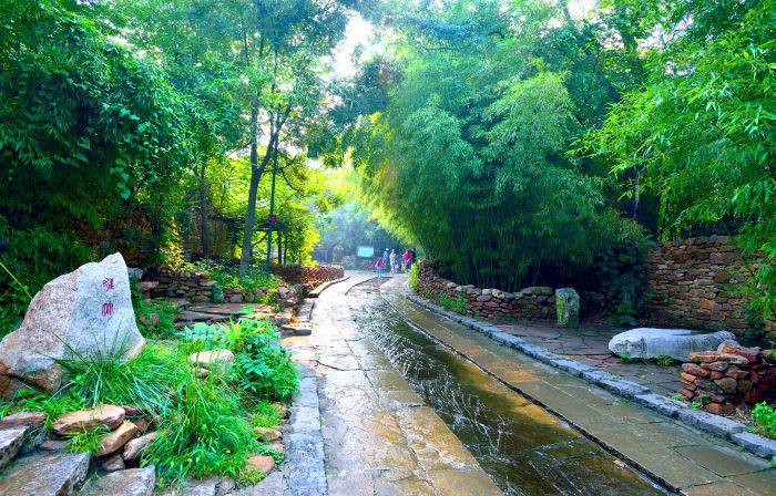 Zhuquan Village Scenic Area Hostel