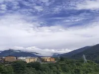 Yuelai Inn Hotel a Heishui
