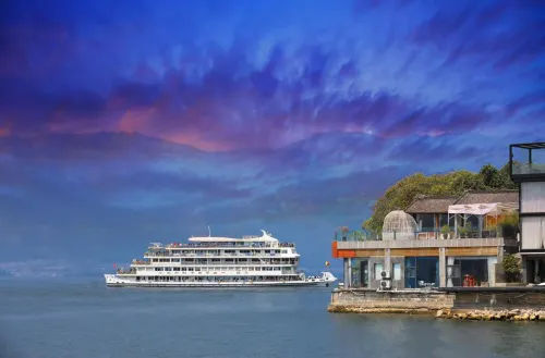 Heceng Qiyuan Art Hotel