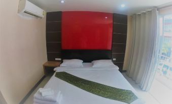 The 9th Hostel Patong Phuket