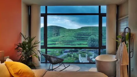 Meet B & B Отели рядом с достопримечательностью «Reservoir of Guangming Temple»