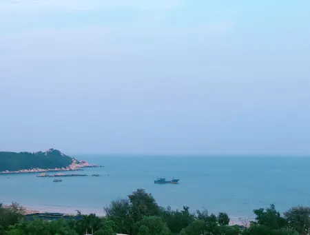 Nan'ao Linjia Scenic Apartment (Qing'ao Bay Tropic of Cancer Square) Отели рядом с достопримечательностью «Qing'aowan Astronomy Square»