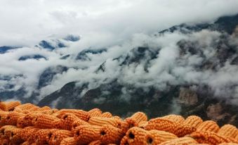 Bobocuo Tibetan Hostel