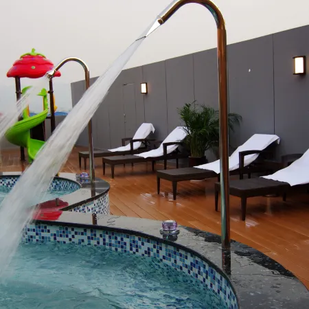 Lxora Hotel