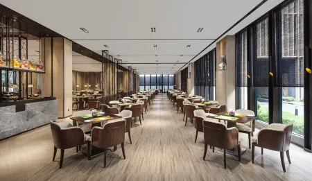 Courtyard by Marriott Shanghai International Tourism and Resorts Zone Отели рядом с достопримечательностью «Новый фестиваль цвести цвести»