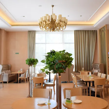 Vienna Sleep International Hotel (Shenzhen Bao'an International Airport) Отели рядом с Аэропорт Шэньчжэнь
