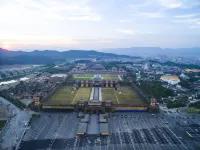 Hengdian Yihe Hotel (Qinwang Palace Dream Valley Branch)